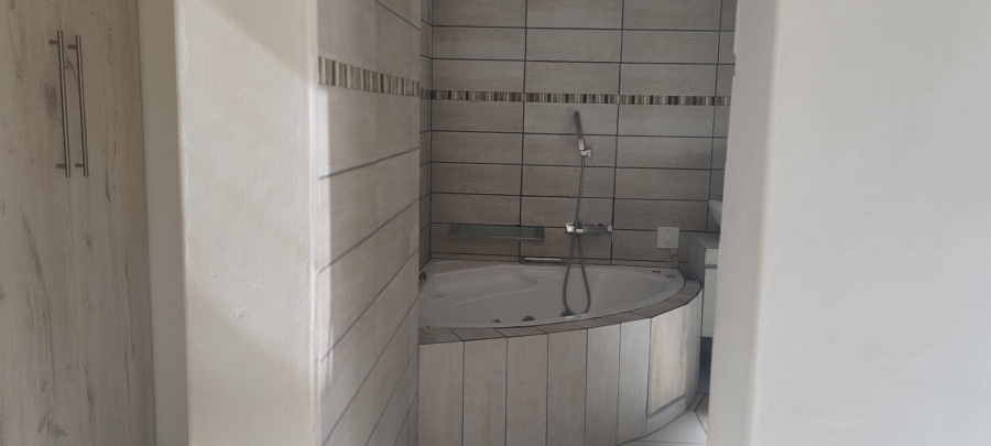 To Let 4 Bedroom Property for Rent in Seasons Lifestyle Estate North West